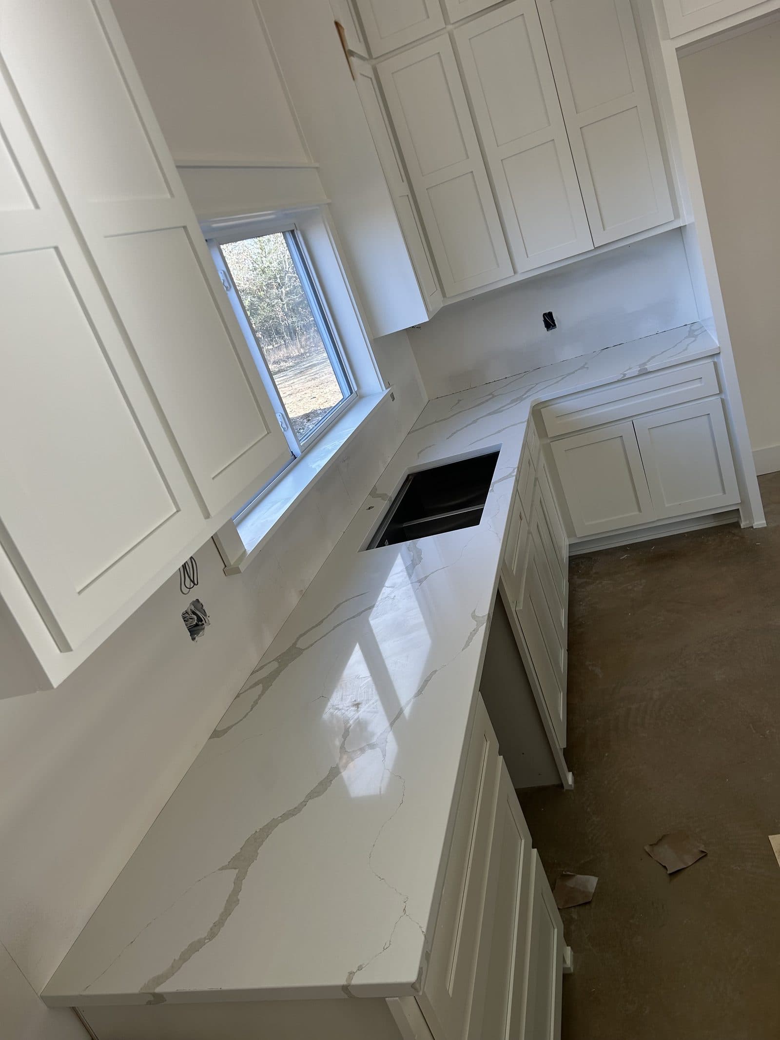 White quartz kitchen countertop